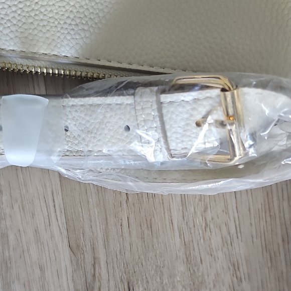 NWT Nanette Lepore Triple Section Crossbody Bag Rice-Multi Magnolia - Picture 10 of 14